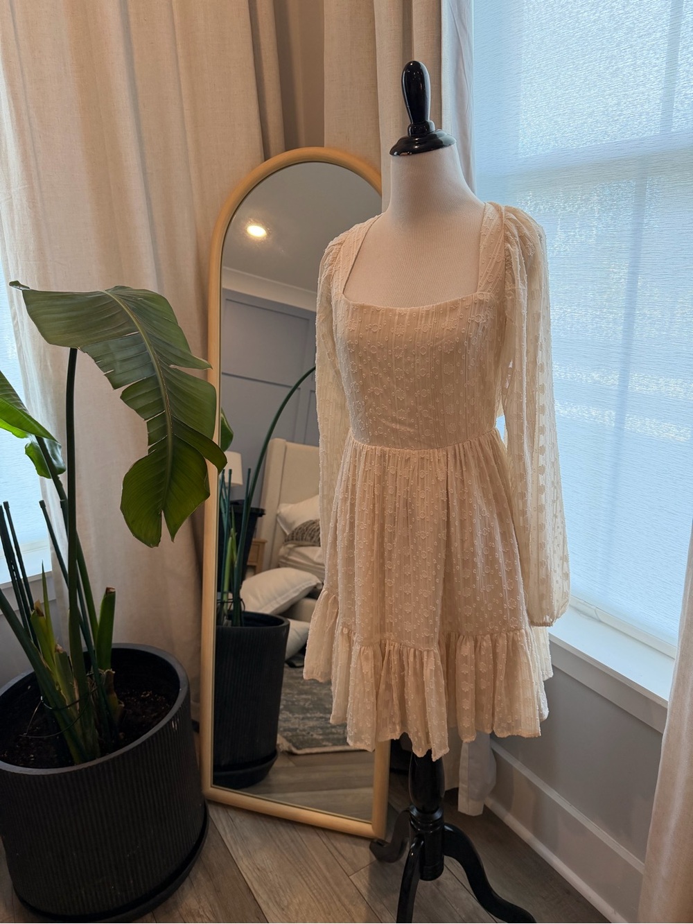 Lulu's Cream Textured Lace-Detail Long Sleeve Dress